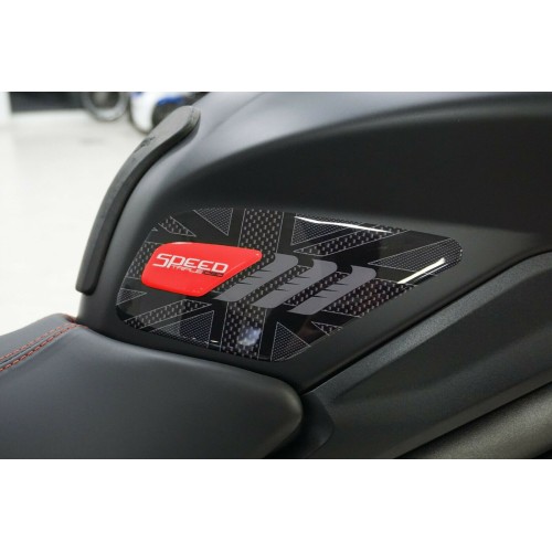 2 3D Motorradtank-Seitenprotektoren kompatibel Triumph Speed Triple 2016-2020