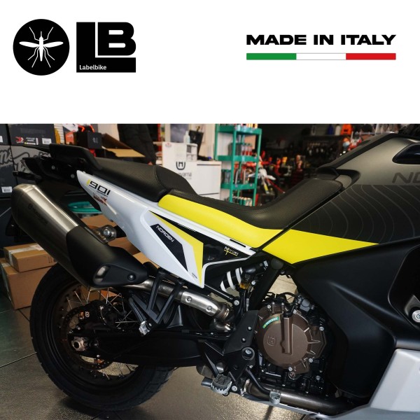 Adesivi 3D Fianchi laterali coda compatibili con Husqvarna Norden 901