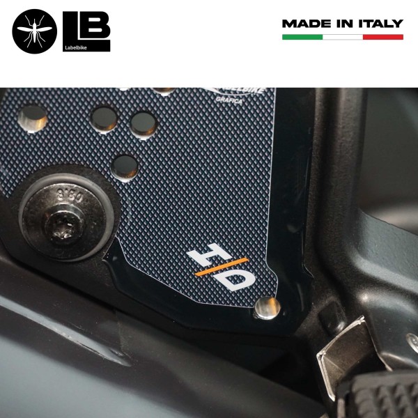 Adesivi 3D Battitacco posteriore compatibili con Harley Davidson Pan America