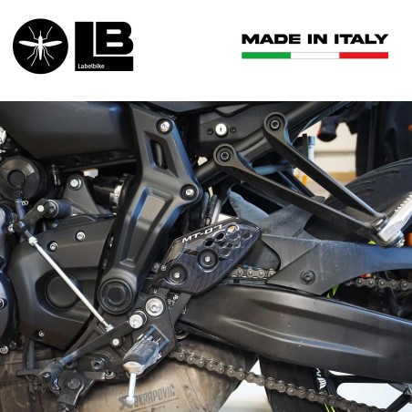 Adesivi 3D Protezioni Battitacco compatibili con Moto Yamaha Mt-07 2014-2023