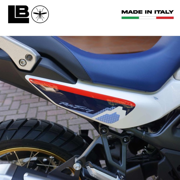 Adesivi 3D protezioni fianchetti coda moto compatibili con Honda Transalp 2023