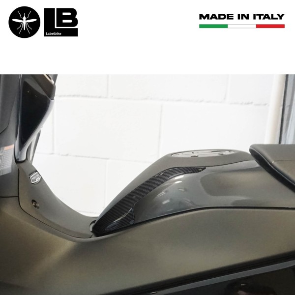 Adesivi 3D Protezioni laterali Borchia Tunnel compatibili con Yamaha Tmax 2022-5