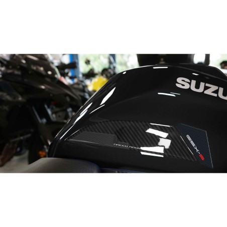 Stickers 3D Protections latérales de réservoir compatibles avec Suzuki GSX-S 950 2021-5