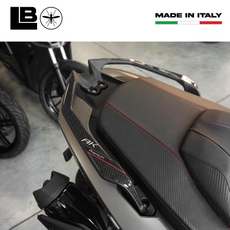 Adesivi 3D Protezioni maniglie passeggero compatibili con Kymco Ak550 Premium