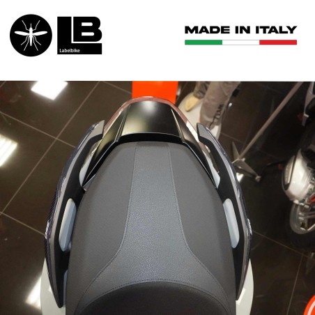 Adesivi 3D Protezioni Maniglie posteriori compatibili con Honda Forza 350 2022-5