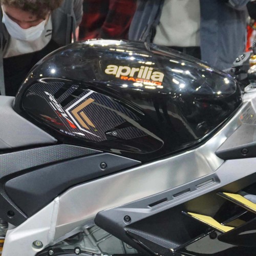3D Stickers Tank side protectors compatible with Aprilia RSV4 2021-2023