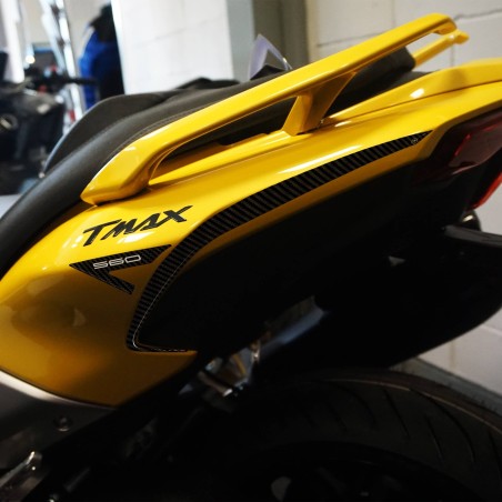 Adesivi resinati 3D paraspigoli codone scooter compatibili con Yamaha Tmax 2022-2025