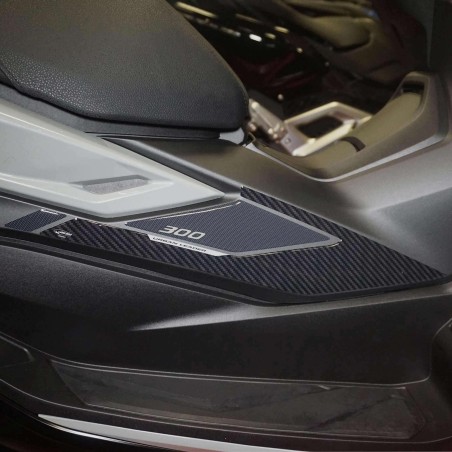 Stickers 3D en résine Protections latérales Boomerang compatibles avec Honda Forza 300