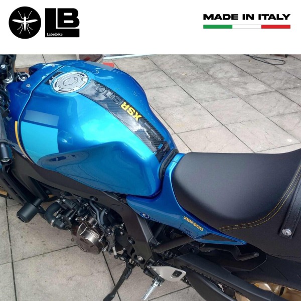 Adesivo 3D Paraserbatoio moto compatibile con Yamaha XSR900 2022 - giallo