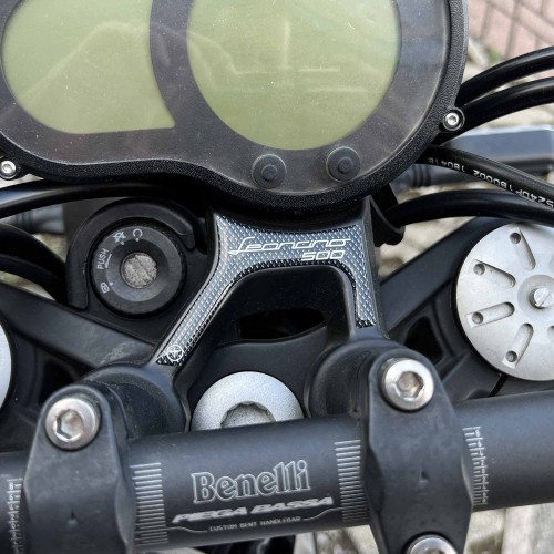 Selbstklebender 3D-Zündschlüsselschutz kompatibel mit Benelli Leoncino 500