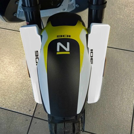 Adesivo 3D Protezione Parafango compatibile con Husqvarna Norden 901