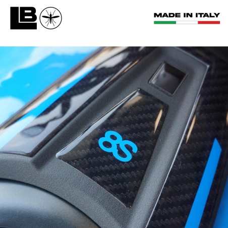 Adesivo 3D Protezione Sopraparaserbatoio moto compatibile con Suzuki GSX-8S