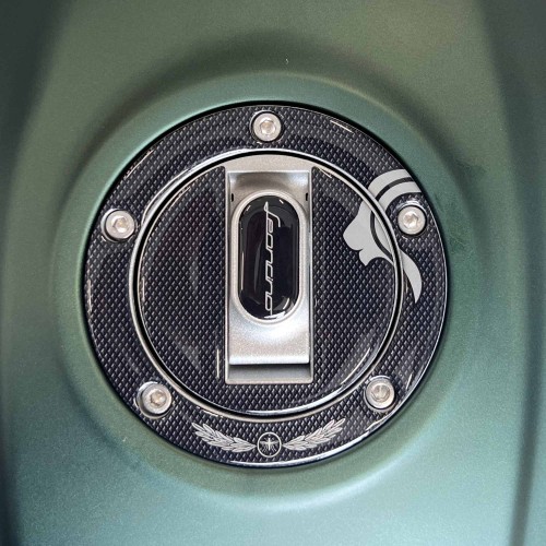 Protección adhesiva 3D para el tapón del depósito compatible con Benelli Leoncino 800