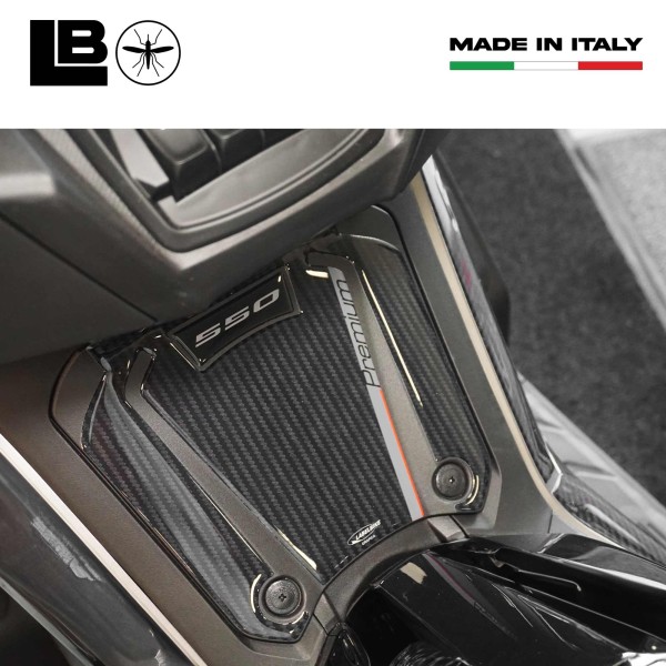 Adesivo Gel 3D Protezione Pedana scooter compatibile con Kymco Ak550 Premium