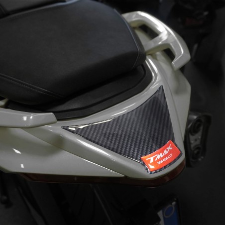 Adesivo in resina 3D protezione codino compatibile con Yamaha Tmax 2022-2025
