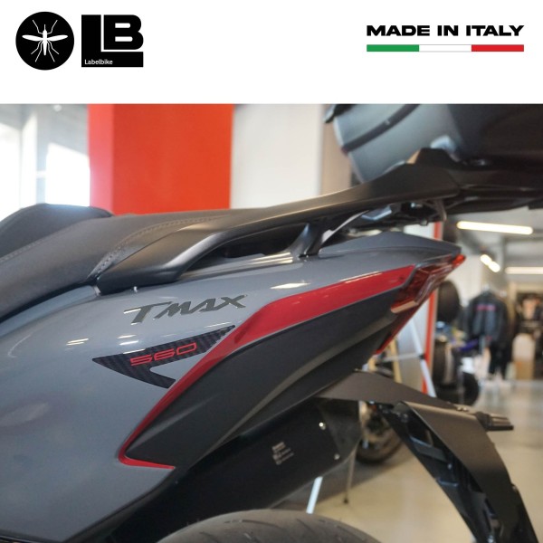 Kit adesivi 3D rosso protezioni scooter compatibili con Yamaha Tmax 560 2022-23