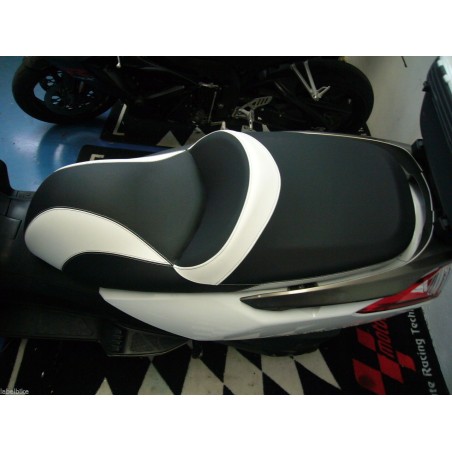 Kit RIVESTIMENTO SELLA KYMCO DOWNTOWN coprisella Personalizzata per Scooter 300