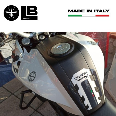 Adhesive 3D tank protector motorbike compatible Benelli TRK 502x - white