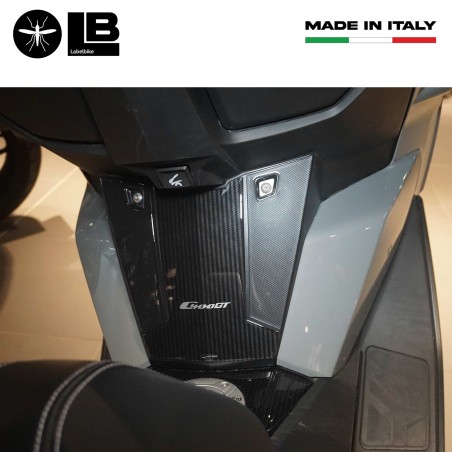 Protezione centrale sopra pedana adesivi resinati 3D compatibili con BMW C400GT