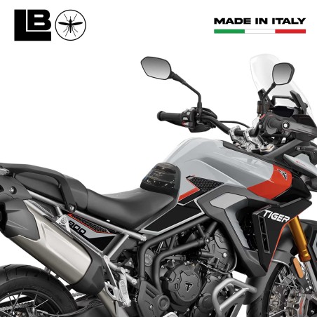 Adesivo Paraserbatoio BASSO compatibile con moto Triumph Tiger 900 RALLY PRO