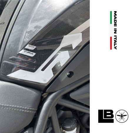 Adesivi 3D Protezioni Laterali Serbatoio compatibili con Benelli TRK 502 bianco