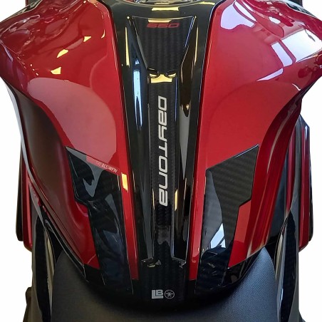 Adesivi 3D Protezione Paraserbatoio compatibili con Triumph Daytona 660 2024