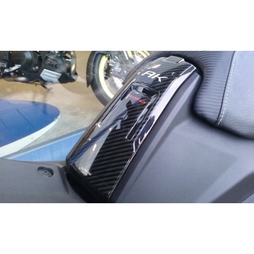Adesivo Sportello Serbatoio 3d Compatibile Scooter Kymco Ak 550 2017-2022 2