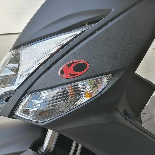2 ADHESIVES 3D gel RESINE compatibles pour scooter Kymco Xciting Noir-rouge Nouveau