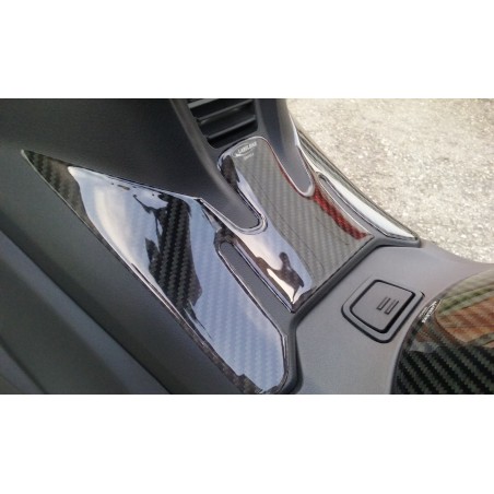 PROTECTION PEDESTRIENNE ADHESIVE 3D compatible avec le scooter SUZUKI BURGMAN 400 2017-2023