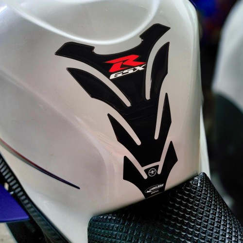 PARASERBATOIO ADESIVI 3D SUZUKI PROTEZIONE SERBATOIO per MOTO GSXR GSX-R NERO
