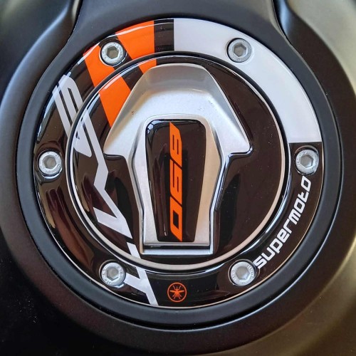 Adhesive 3D Tank cap protection motorbike compatible with KTM 890 SMT 2024-2025