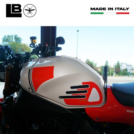 Adesivi 3D Protezioni Laterali Serbatoio moto compatibili con Yamaha XSR900 Red