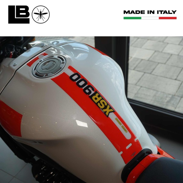 Adesivo 3D Paraserbatoio moto compatibile con Yamaha XSR 900 2022-25 Legend Red