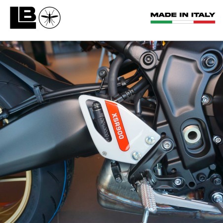 Adesivi 3D Protezioni Battitacco Moto compatibili con Yamaha XSR 900 2022 red