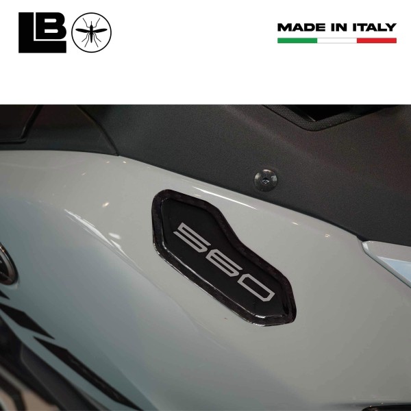 Adesivi Tappi Specchietti carene resinati 3D compatibili con Yamaha Tmax 2025