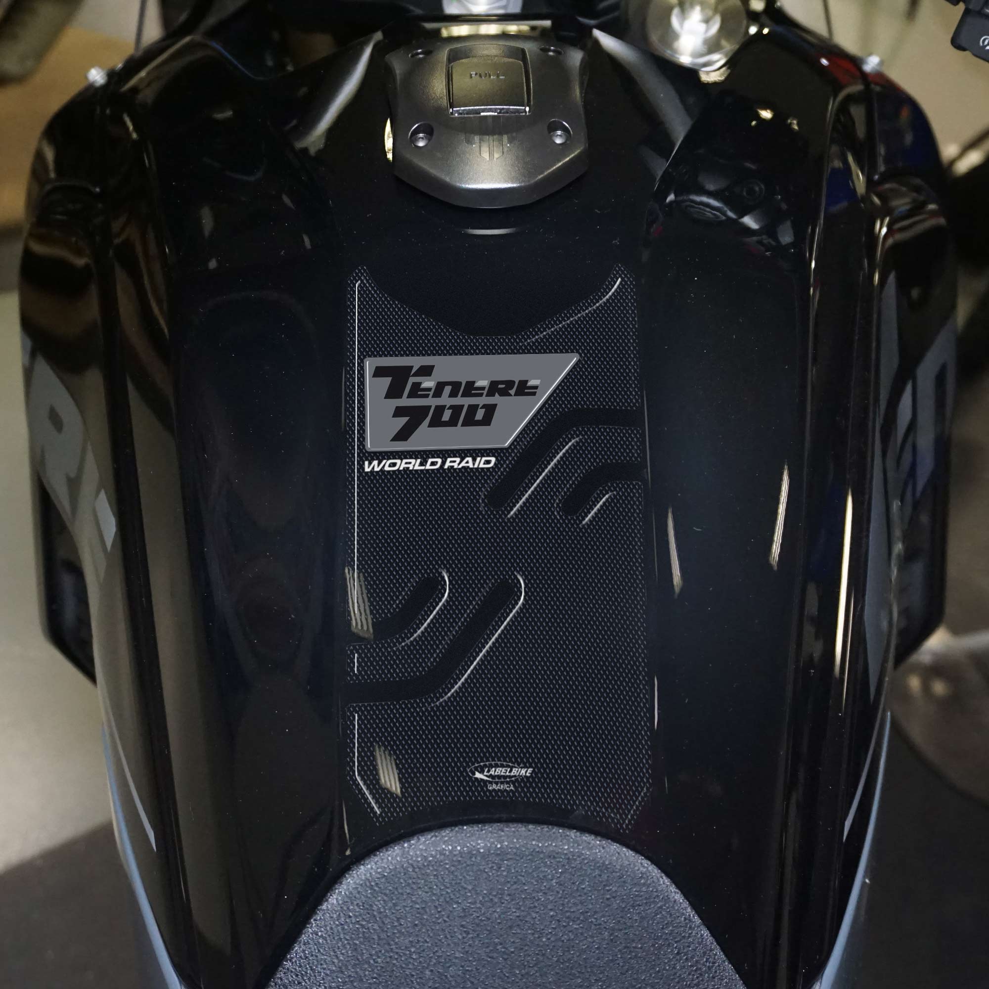 adhesive_applied_keep_700